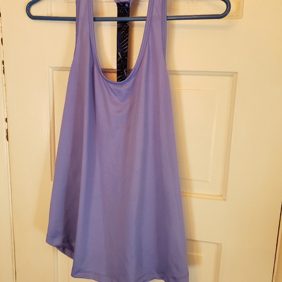 Old Navy Active Tank - Picture 1 of 4